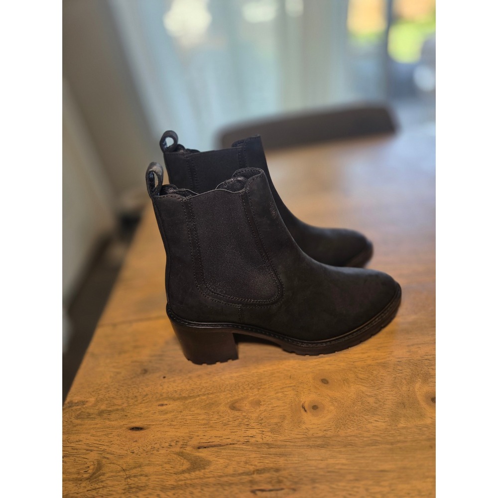 Thursday Boot Co. Reign Black Matte Leather Chelsea Boots Block Heel Womens 6.5